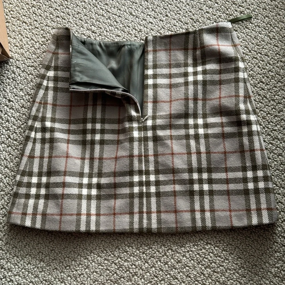 Burberry Plaid Skirt - Picture 3 of 7